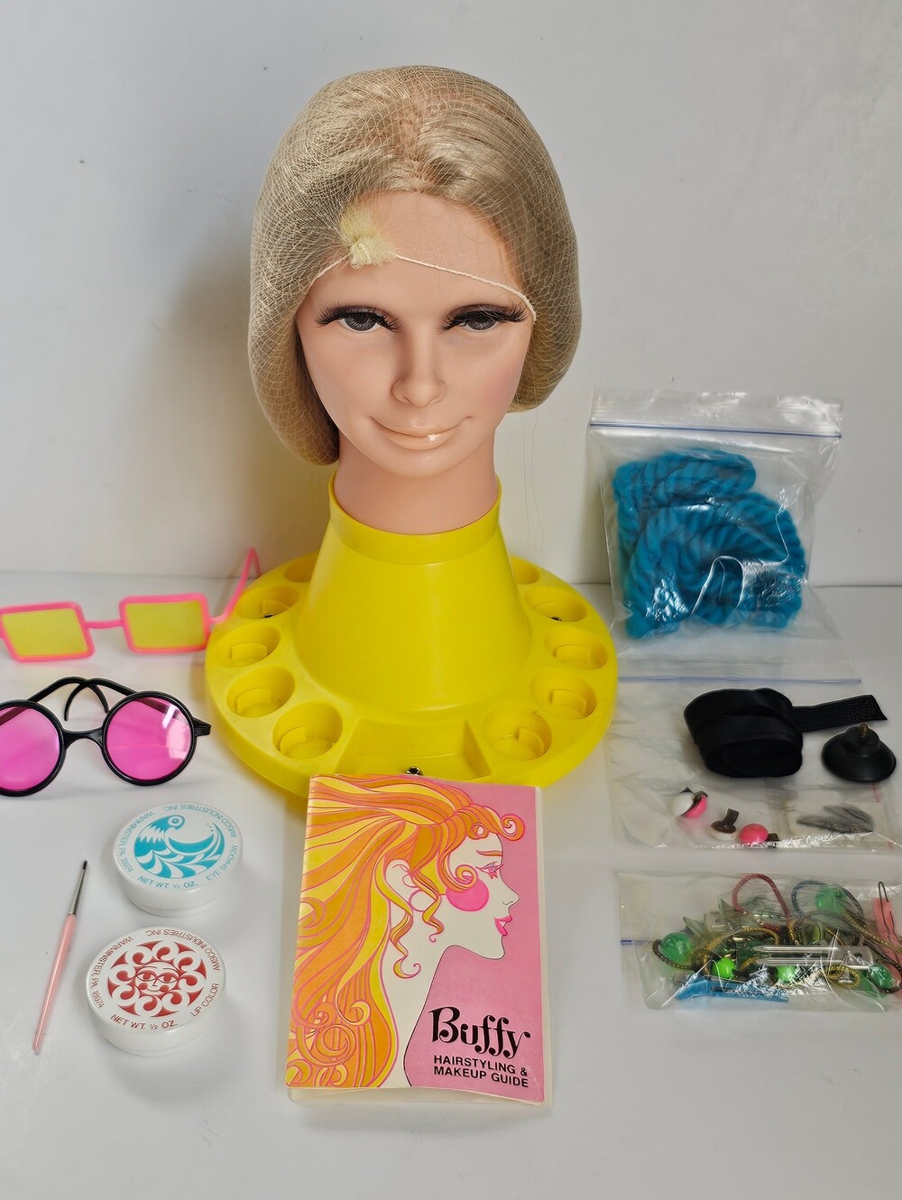 1971 Buffy Makeup & Hairstyling Set Amsco Vintage Uncut Hair & Accessories RARE